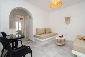 Celestial Seaview Apartments- Ariadne
